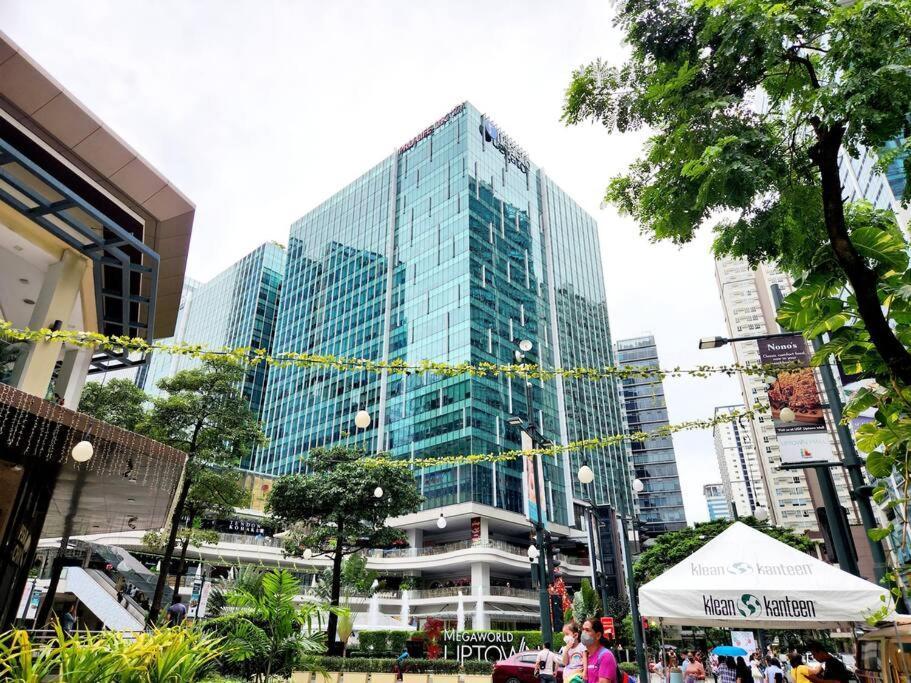 Casa Antonio At Uptown Parksuites Tower One Bgc Манила Екстериор снимка