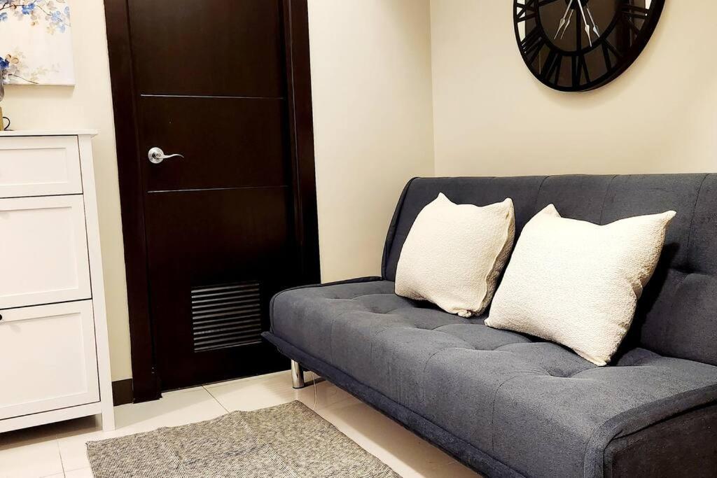 Casa Antonio At Uptown Parksuites Tower One Bgc Манила Екстериор снимка
