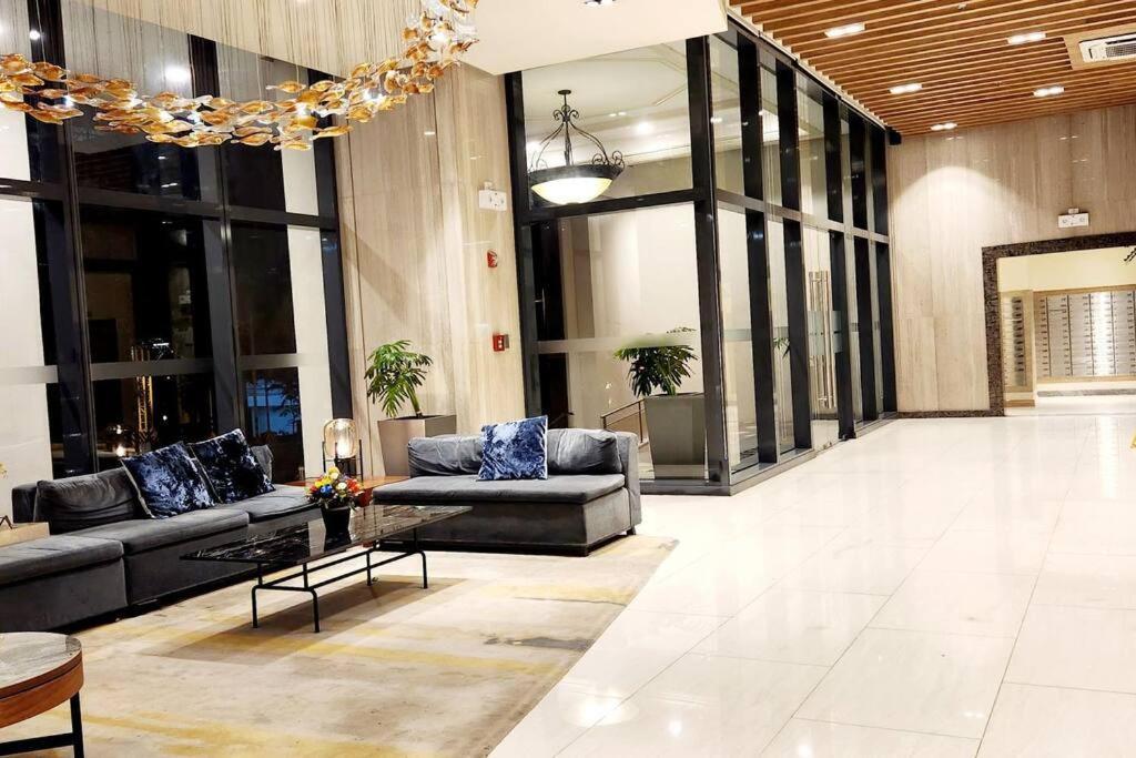 Casa Antonio At Uptown Parksuites Tower One Bgc Манила Екстериор снимка
