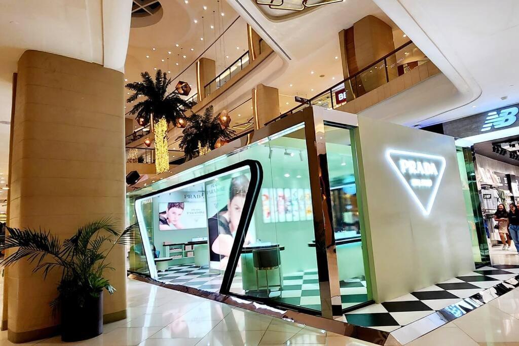 Casa Antonio At Uptown Parksuites Tower One Bgc Манила Екстериор снимка